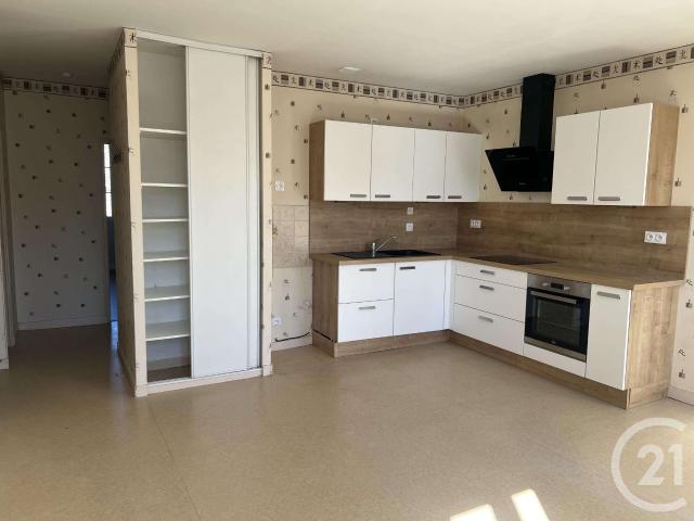 Location appartement 3 pièces Fougères 35