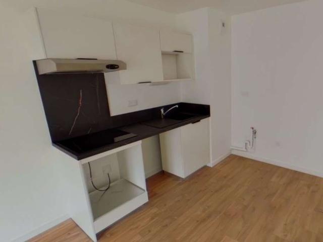 Location appartement 3 pièces Laval 53