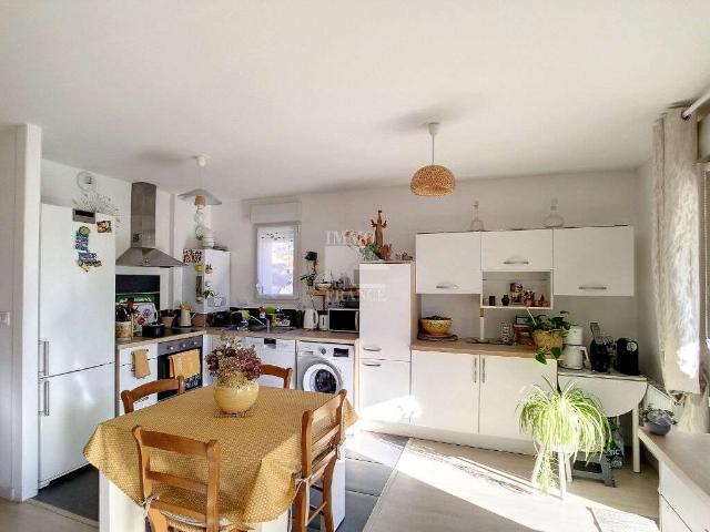 Location appartement 3 pièces Laval 53