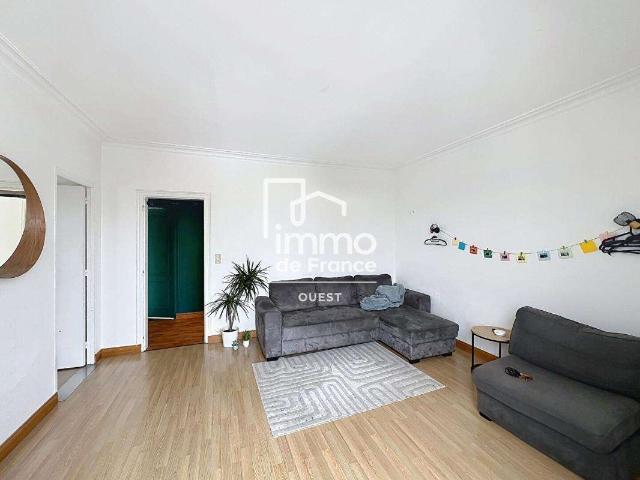 Location appartement 3 pièces Laval 53