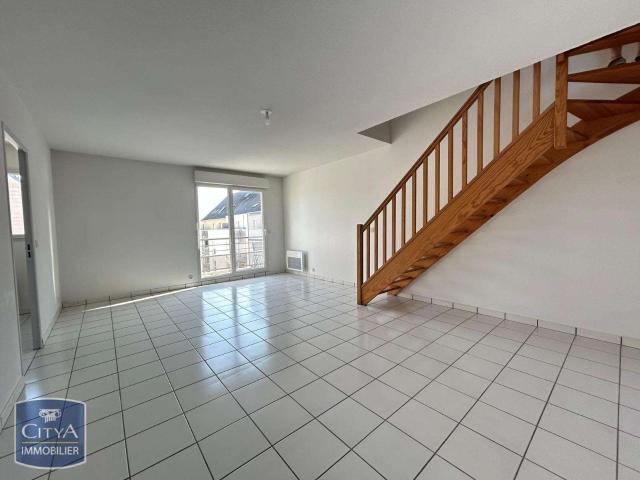 Location appartement 3 pièces Laval 53