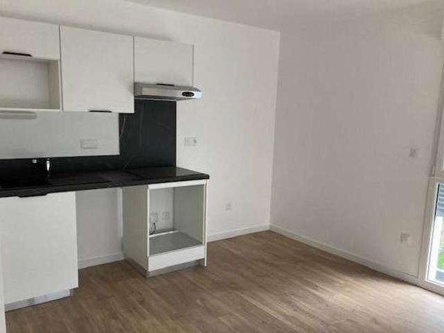 Location appartement 3 pièces Laval 53