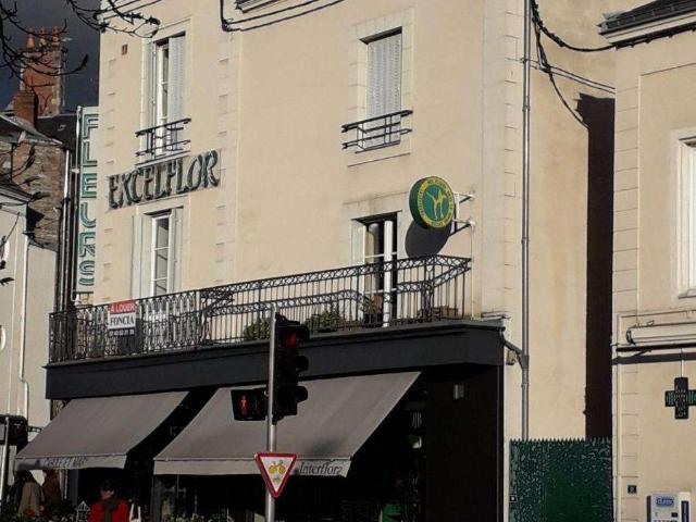 Location appartement 3 pièces Laval 53