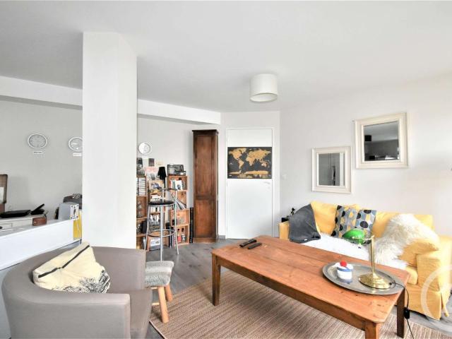 Location appartement 3 pièces Laval 53
