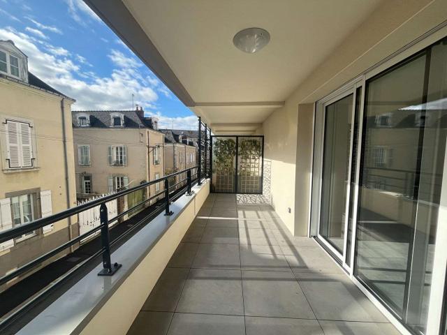 Location appartement 3 pièces Laval 53