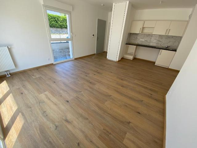 Location appartement 3 pièces LAVAL 62m² à 660.38€/mois CDC Habitat
