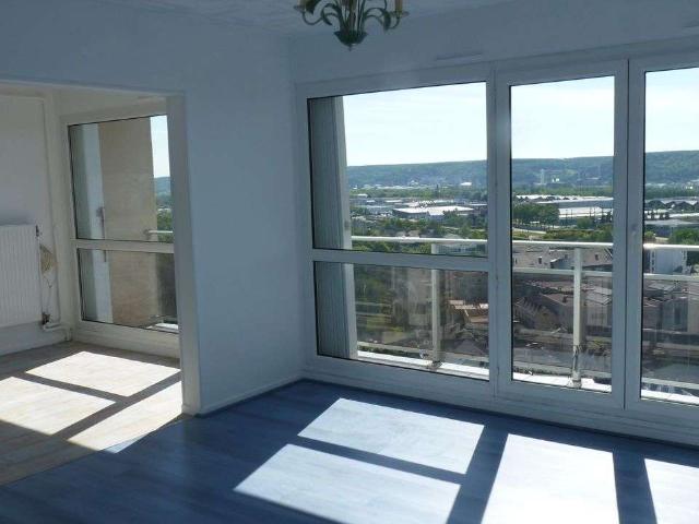 Location appartement 3 pièces Le Petit Quevilly 76
