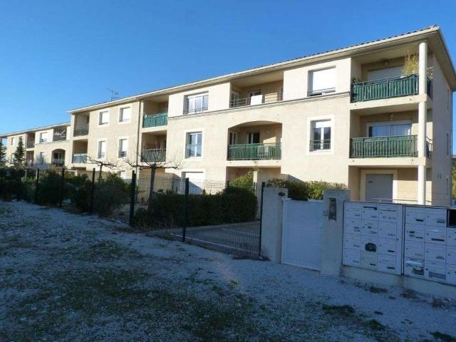 Location appartement 3 pièces Les Angles 30