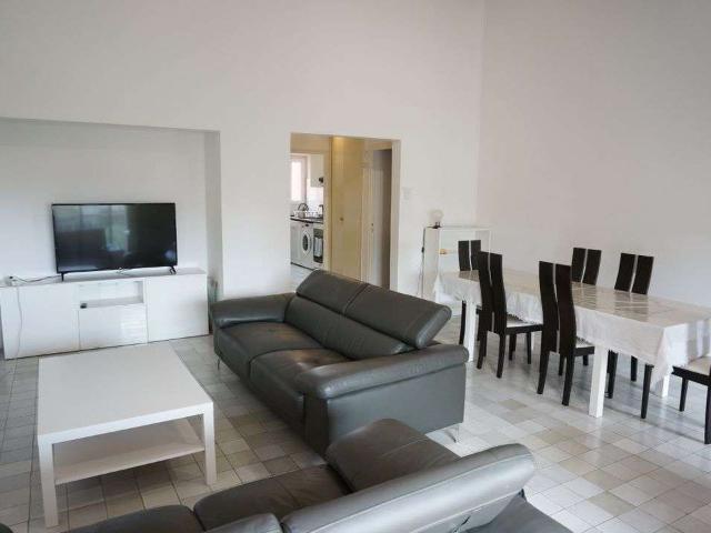 Location appartement 3 pièces Marseille 8e 13