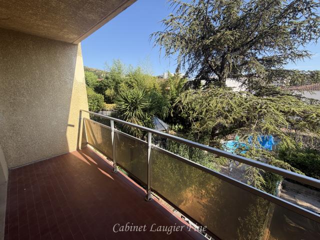 location appartement 3 pièces Marseille Ecole, commerce