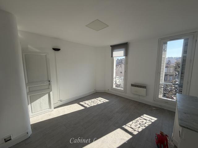 location appartement 3 pièces Marseille Ecole, commerce