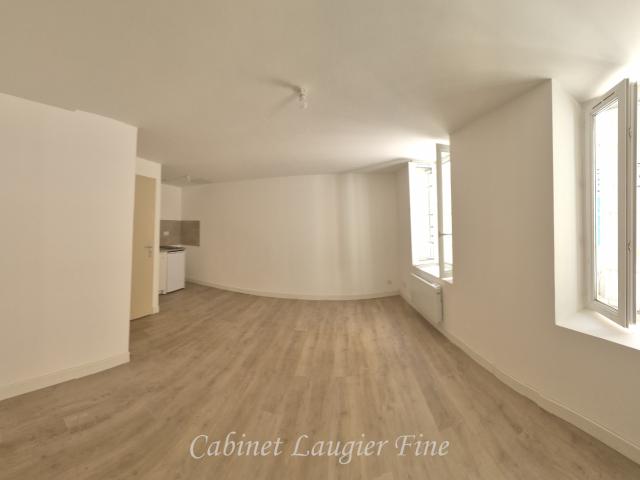 location appartement 3 pièces Marseille Le Panier