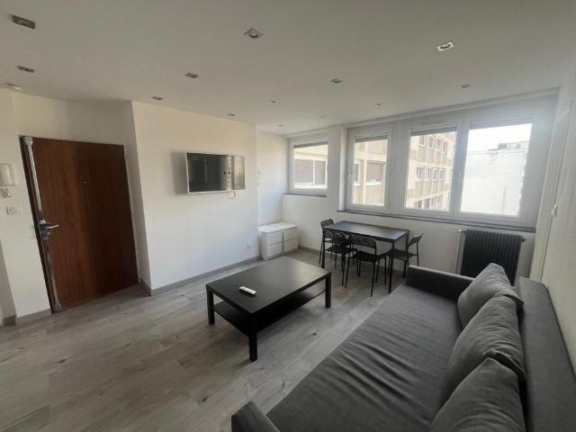 Location Appartement 3 pièces Meublé 42m² VILLEURBANNE 69100