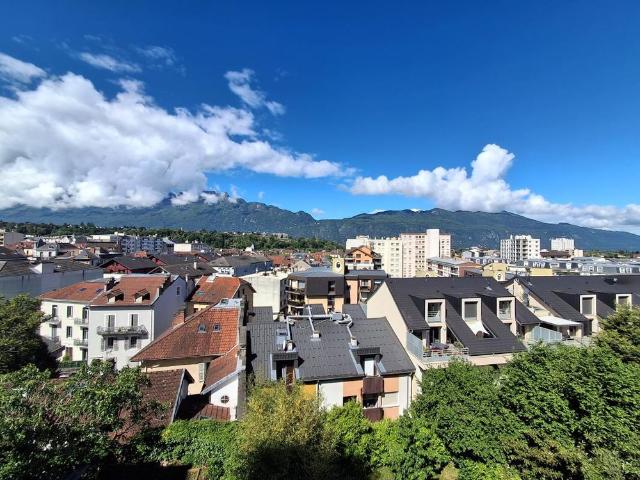 Location Appartement 3 pièces Meublé 47m² AIX LES BAINS 73100