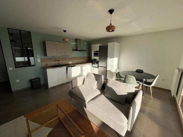 Location Appartement 3 pièces Meublé 62m² LYON 7ème