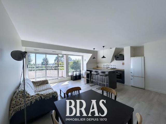 Location Appartement 3 pièces Meublé 62m² VANNES 56000