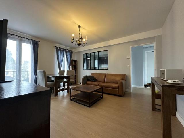 Location Appartement 3 pièces Meublé 64m² VENDOME 41100