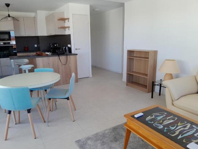 Location Appartement 3 pièces Meublé 65m² ANNECY 74000