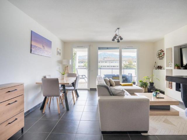 Location Appartement 3 pièces Meublé 69m² CRAN GEVRIER 74960