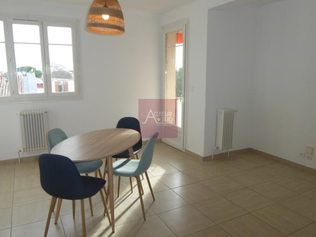 LOCATION APPARTEMENT 3 PIÈCES MEUBLÉ BEAUX ARTS MONTPELLIER CENTRE