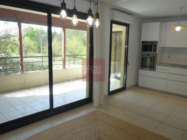LOCATION APPARTEMENT 3 PIÈCES MEUBLÉ MONTPELLIER BOUTONNET CENTRE SAINT CHARLES