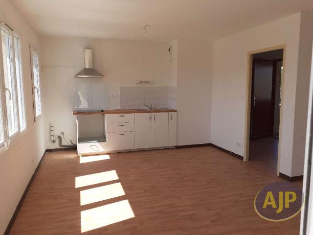 Location appartement 3 pièces Montreuil sur Ille 35
