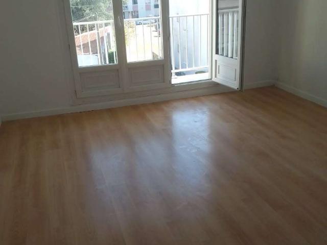 Location appartement 3 pièces Nantes Pont Du Cens Petit Port 44
