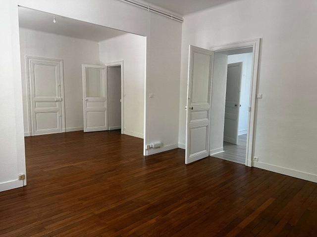 Location appartement 3 pièces Nantes Rond Point De Rennes 44