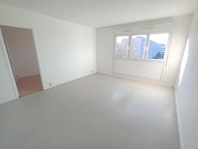 Location appartement 3 pièces REIMS 56m² à 573.76€/mois CDC Habitat
