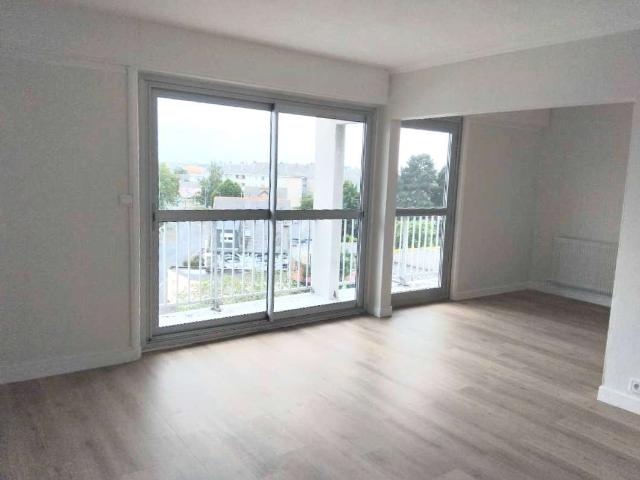Location appartement 3 pièces Saint Brieuc L'europe, Ginglin, Le Plateau, Zi 22