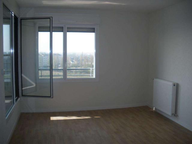 Location appartement 3 pièces Saint Jacques de la Lande 35