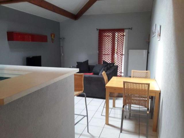 Location appartement 3 pièces Saint Pierre du Mont 40