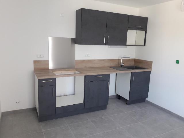 Location appartement 3 pièces ST PIERRE D OLERON 57m² à 750.14€/mois CDC Habitat