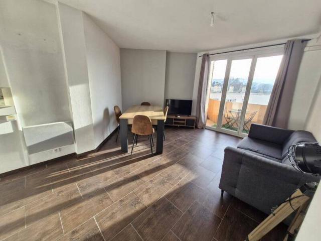 Location appartement t3 50 m² Bourgoin Jallieu 38300 750 €