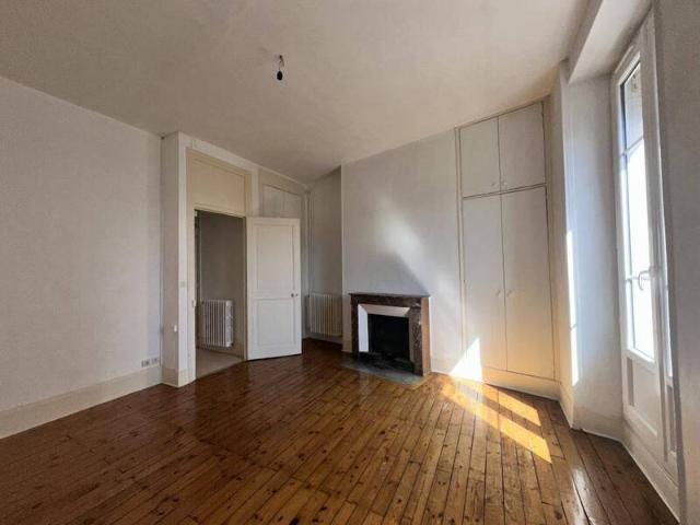 Location appartement t3 80 m² Grenoble 38000 749 €