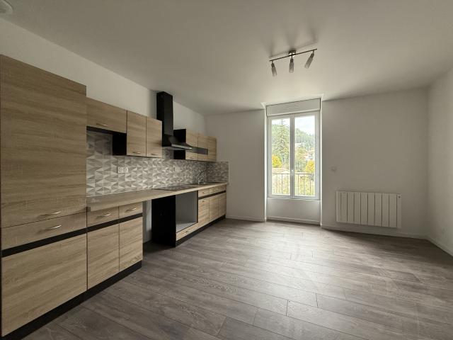 Location APPARTEMENT T3 | Agence Delas