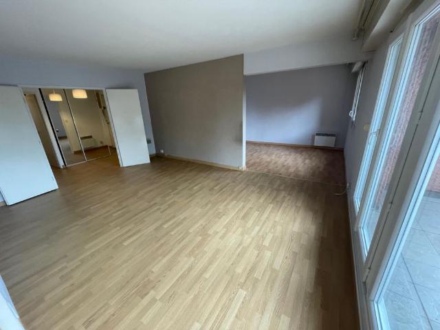 LOCATION APPARTEMENT T3 BIS AVEC TERRASSE TARBES OUEST