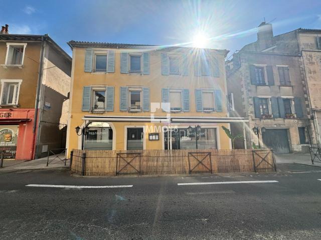 Location appartement t3 Cahors 46000, 56m², 3 pièces. T3 BAR CAR