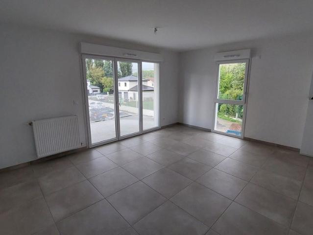 location Appartement T3 DE 58.4m² À SAINT EGREVE