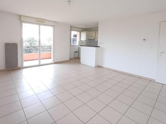location Appartement T3 DE 63.64m² À FONBEAUZARD