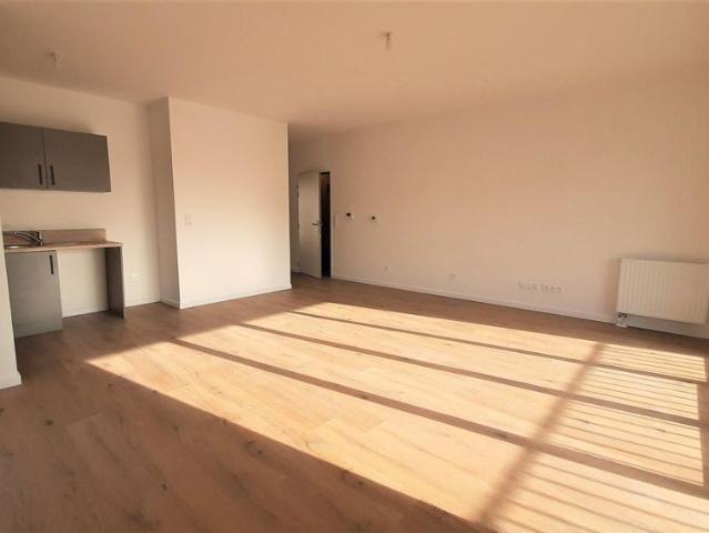 location Appartement T3 DE 67.3m² À NANTES