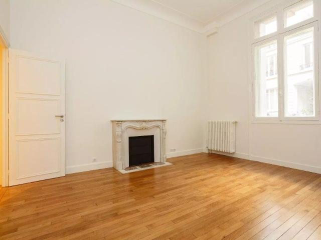 location Appartement T3 DE 125.65m² À PARIS
