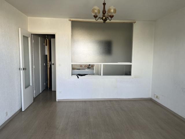 Location Appartement T1 26.5m² Marseille 13003