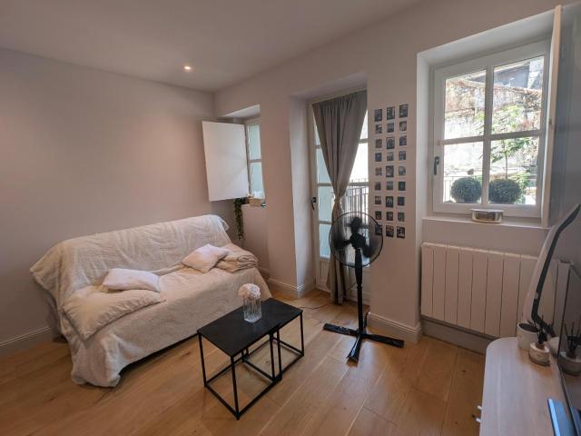 Location appartement T1 à BAYONNE | 27 m2 551 C.C. € / mois