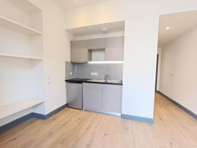 location Appartement T1 DE 21.9m² À TOULON