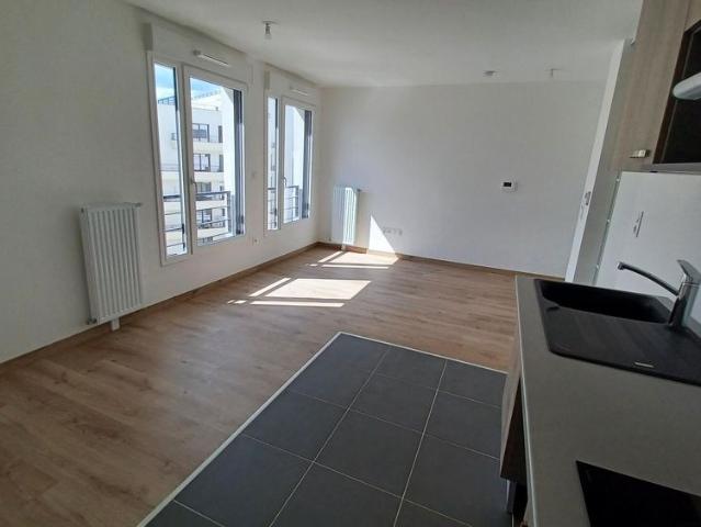 location Appartement T1 DE 27.7m² À COLOMBES