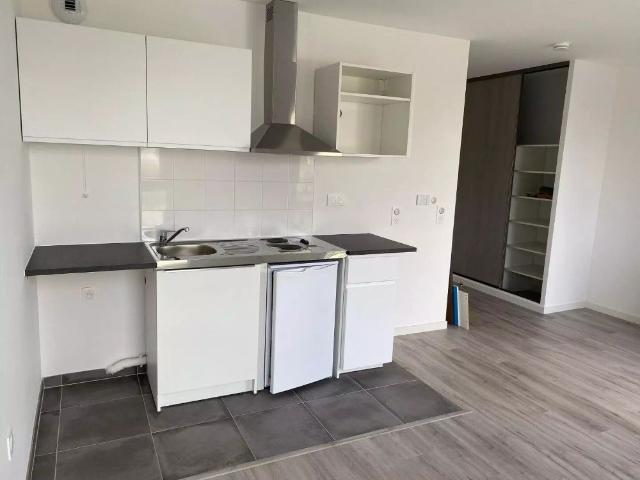 location Appartement T1 DE 26.9m² À ELANCOURT