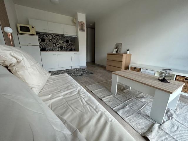 Location Appartement T1 meublé POITIERS Pont Neuf