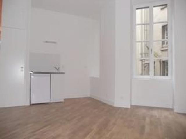Location Appartement T1 Nantes Centre Ville