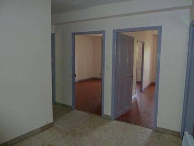Location appartement t2 55 m² à Chanac 48230